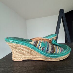 Born Drilles Wedge Espadrilles Size 7/38 Teal Green Multicolor Bow 3" Heel